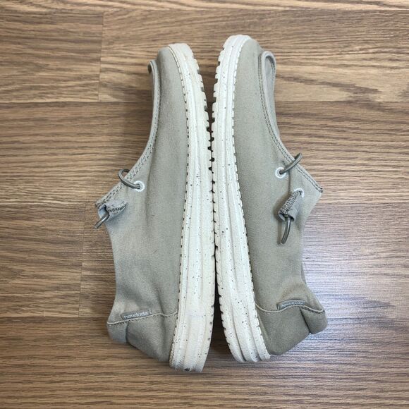 Hey Dude Women's Wendy Grey/beige Size 8 Slip On Comfort - Picture 2 of 9